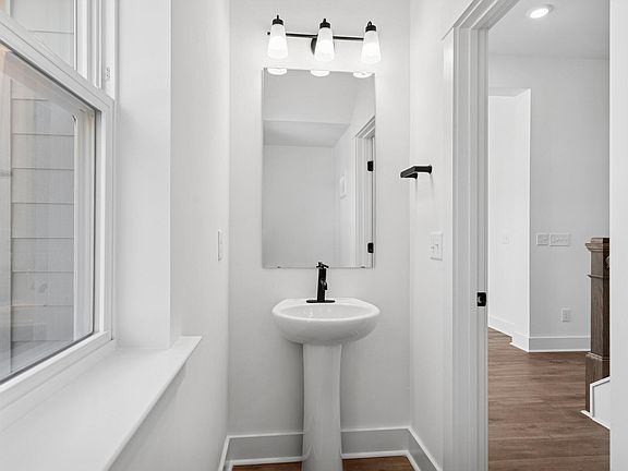 7th image of this home
