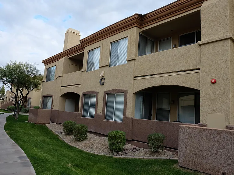 2134 E Broadway Rd #1021 — Photo 4
