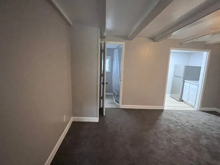 610 Commonwealth Ave — Photo 6