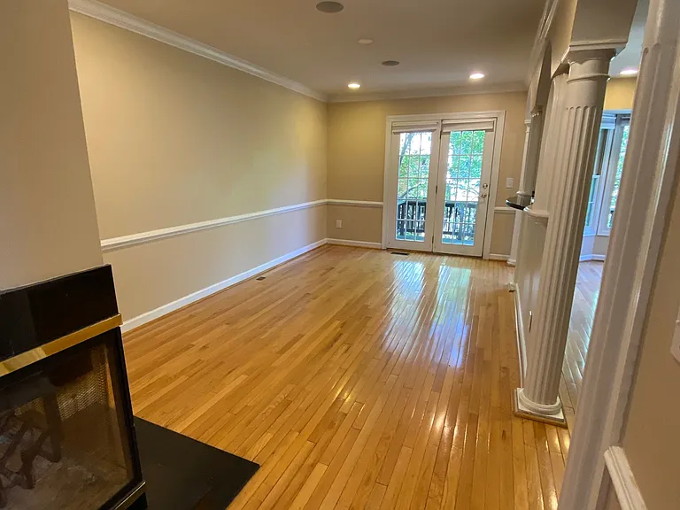 2100 Patty Ln — Photo 9