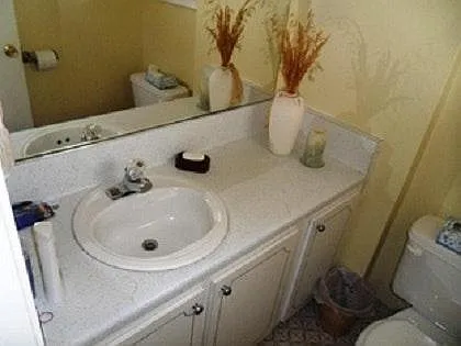 2 bed, 1.5 bath, 950 sqft, $2,100 — Photo 3