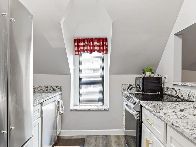 4330 W Pine Blvd #3 — Photo 8