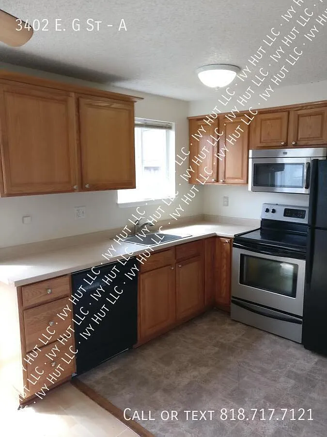 Beautiful - 2 Bed, 1 Bath in downtown Tacoma - Eastside neighborhood — Photo 3