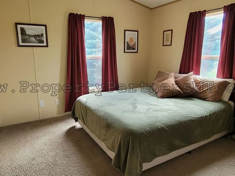 106 Sunlight Ave — Photo 6