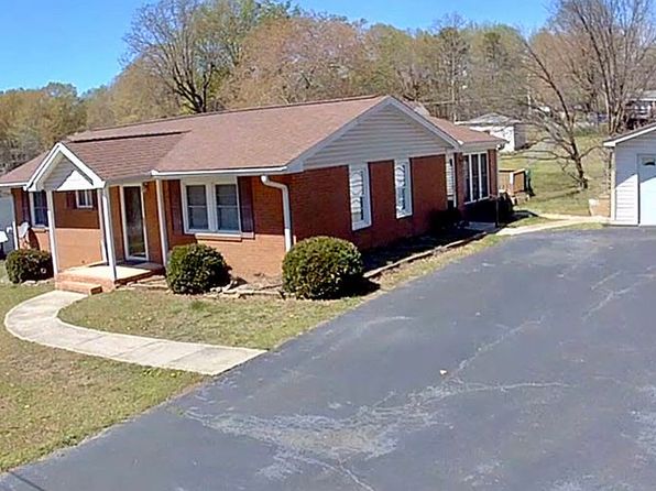 113 Brookdale Dr