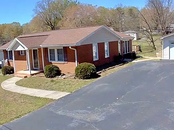 113 Brookdale Dr, High Point, NC 27263