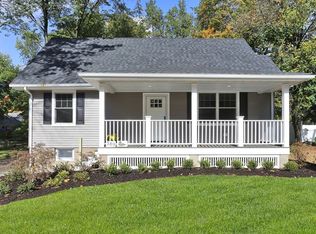389 Fern Ave, Wyckoff, NJ 07481