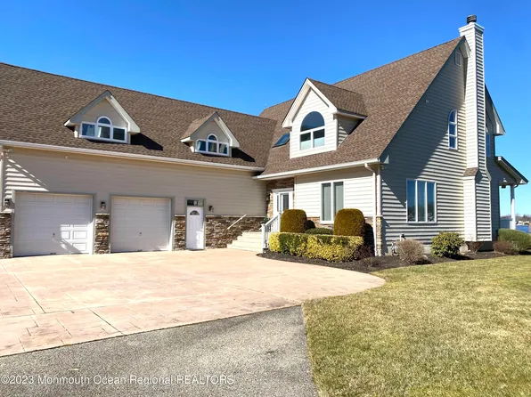 10 Tudor Avenue, Pine Beach, NJ 08741