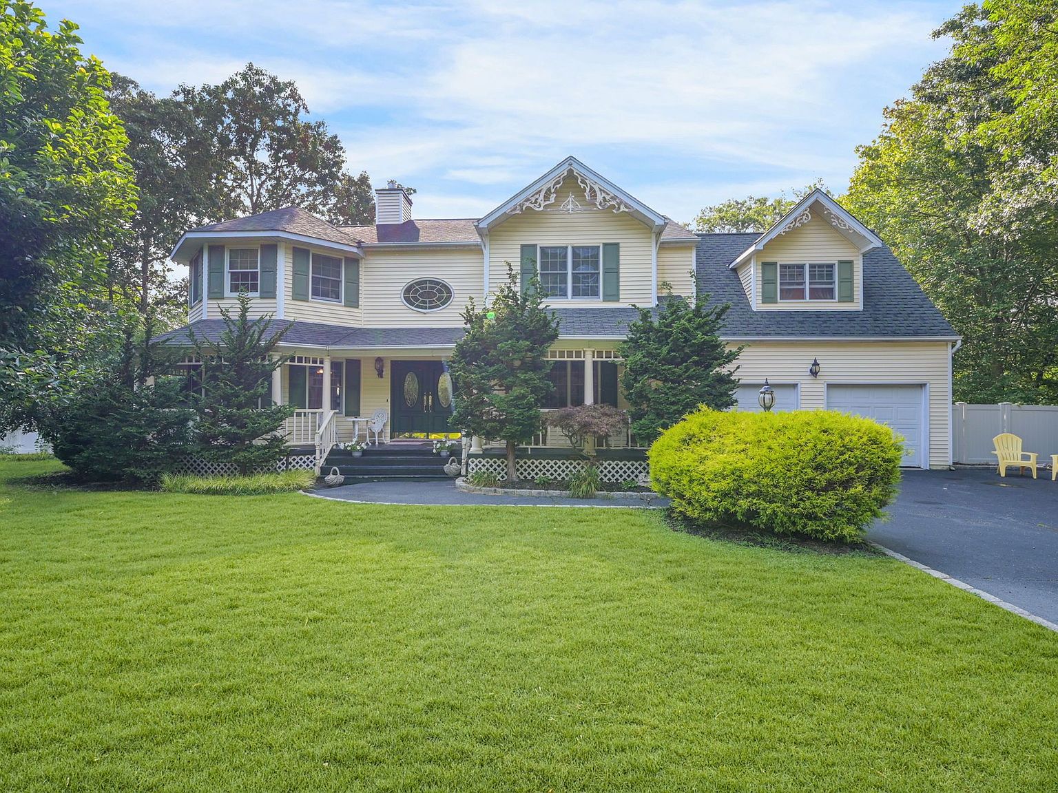 15 Hampton Dr, Center Moriches, NY 11934 Zillow