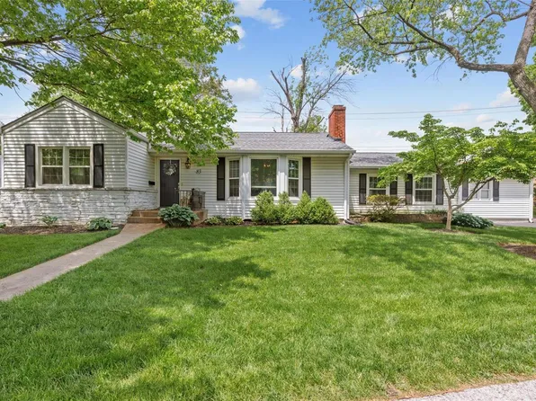 83 Frederick Ln, Saint Louis, MO 63122