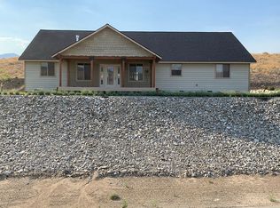 350 Parks Dr, Okanogan, WA 98840