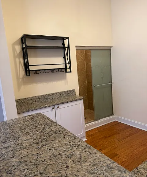 1133 N California Ave #1F — Photo 5