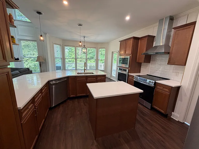 768 Laurel West Ln — Photo 5