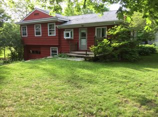 96 Bridge St, Amherst, MA 01002