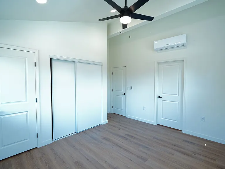 4805 Charlotte Way — Photo 85