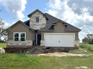 471 Buffalo Trl, Angleton, TX 77515