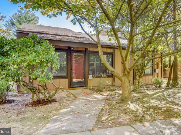 3111 Babashaw Ct, Fairfax, VA 22031