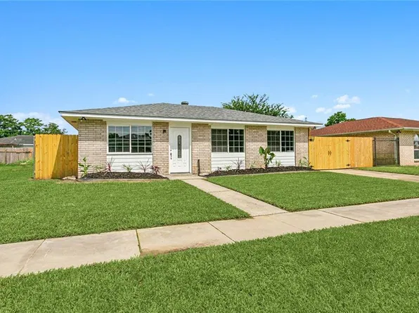2209 W Christie Dr, Saint Bernard, LA 70085
