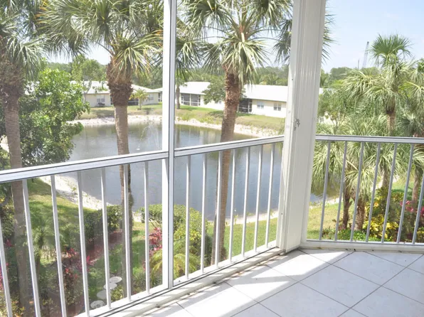 3146 Via Poinciana Drive, Greenacres, FL 33467