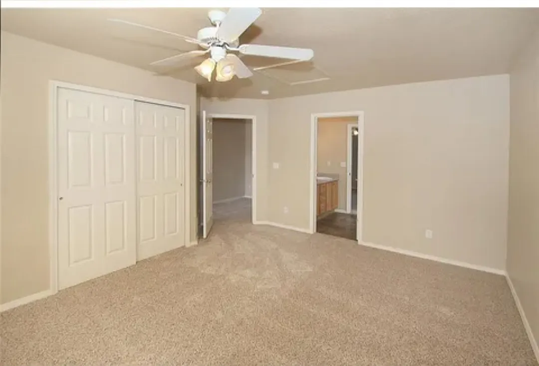 3 bed, 2.5 bath, 1769 sqft, $1,925 — Photo 4