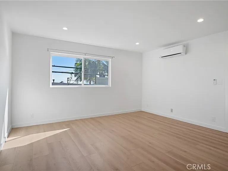 1105 N Coast Hwy — Photo 19