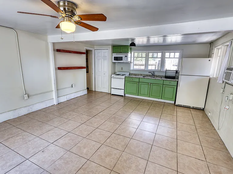 3035 Melton St N #1/2 — Photo 15