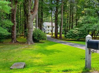 5 Tall Pines Dr, Stratham, NH 03885