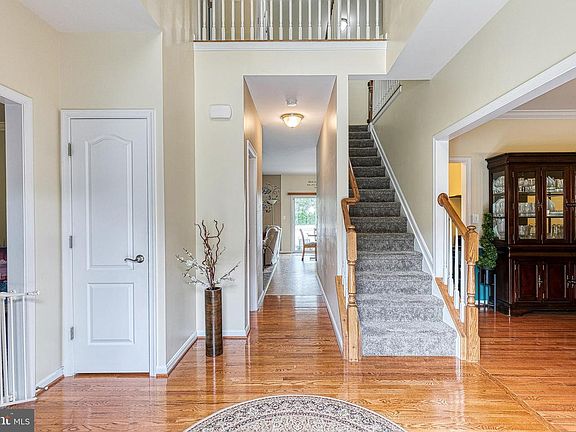 2nd image of 7424 Campbell Dr