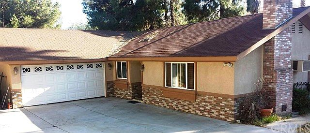 1st image of 574 Robin Hill Ln