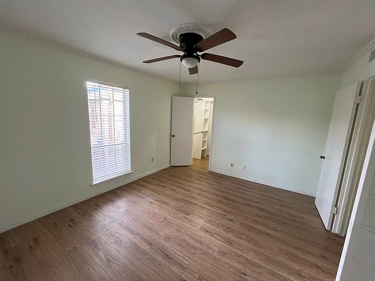 4209 Avondale Ave #208 — Photo 11