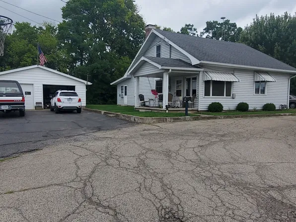 417 E Warrick St, Knightstown, IN 46148