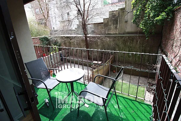 Rented by Mason Group LLC | media 11