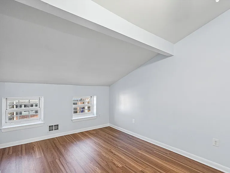 900 Harden Ct — Photo 27