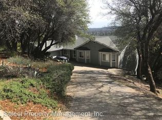 18701 Hummingbird Dr, Penn Valley, CA 95946