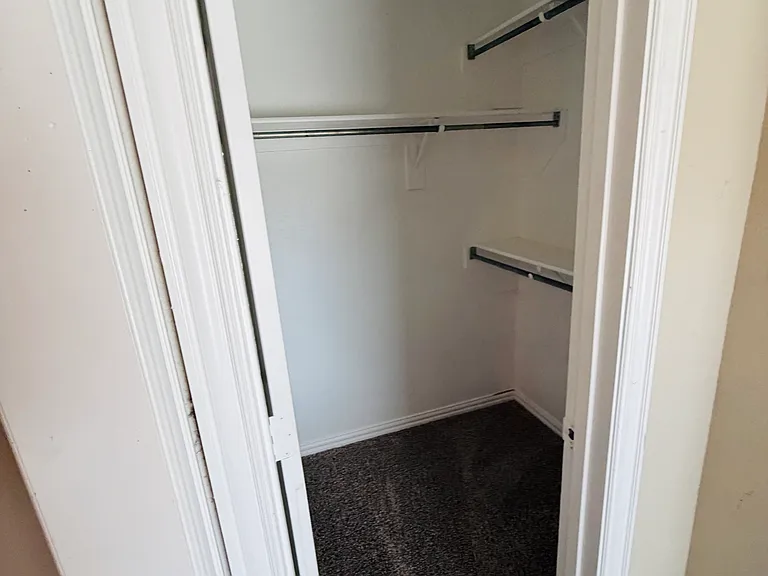 5808 Blackmon Ct — Photo 17