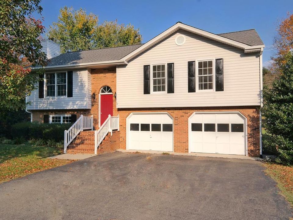 1st image of 34 Harvest Ln