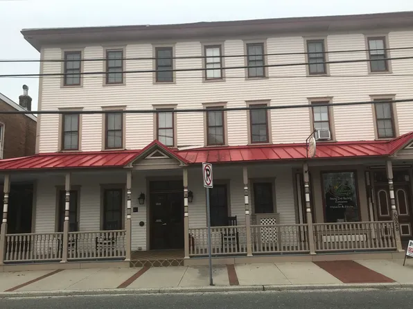 6028 Main St APT 201, Mays Landing, NJ 08330