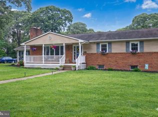 4 Gray Dr, Pasadena, MD 21122