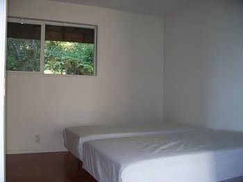 3rd image of 1228 Island Dr