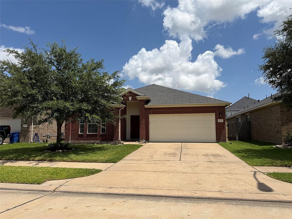 1st image of 24626 Lakecrest Creek Dr