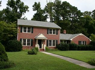 101 Surry Dr, Williamsburg, VA 23188