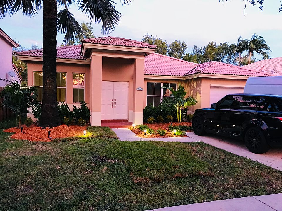 1st image of 408 E Garden Cove Cir