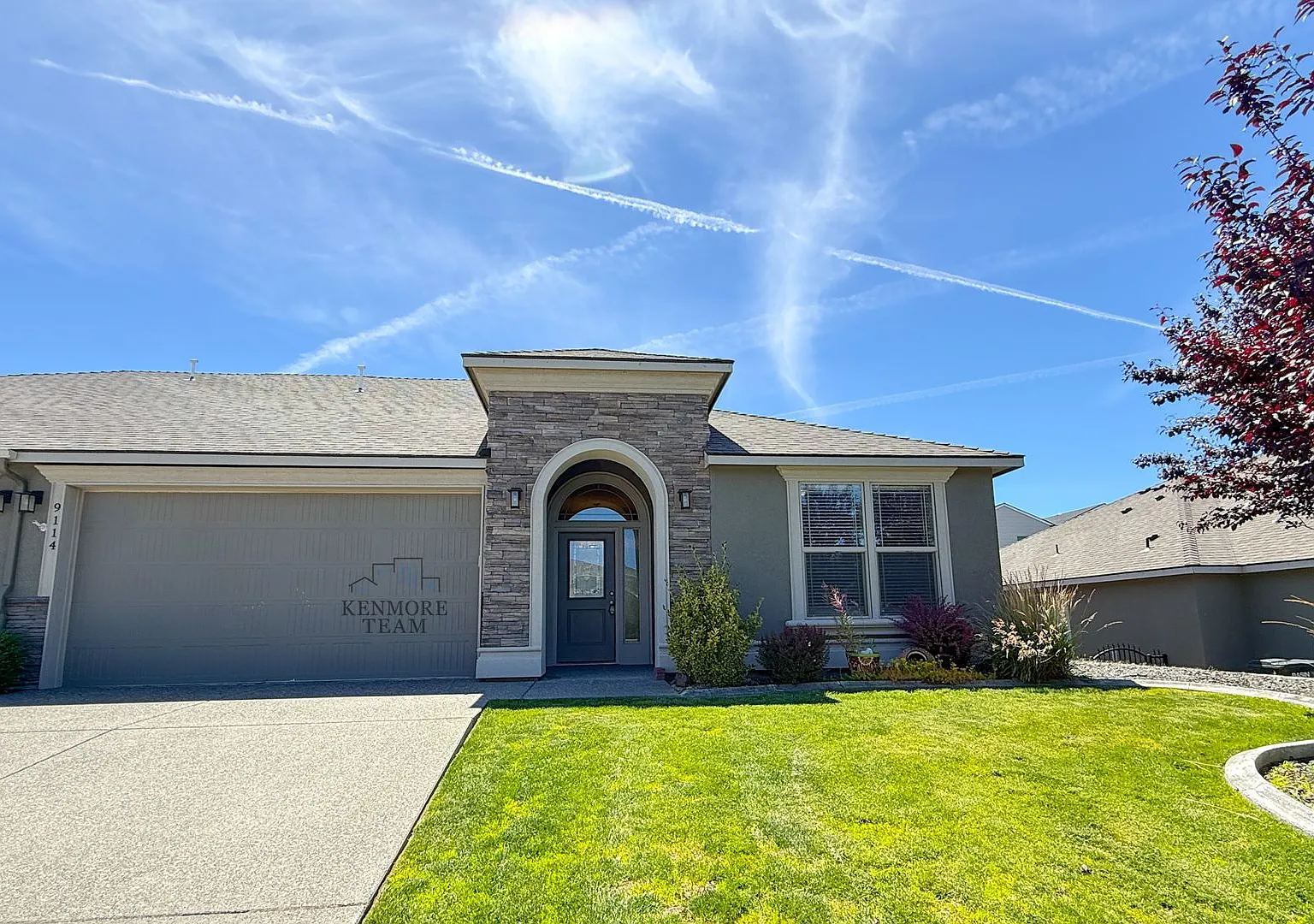 3 Bedroom, 2 Bath Townhome in West Pasco — Photo 1