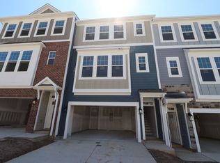 1050 Manorhaven Dr, Durham, NC 27703