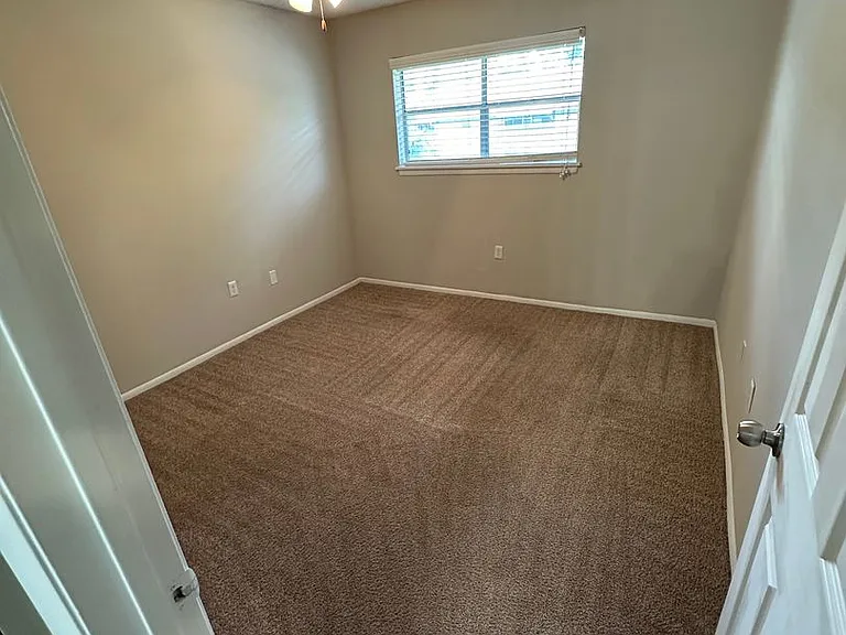 Pinebrook Apartment Homes — Photo 18