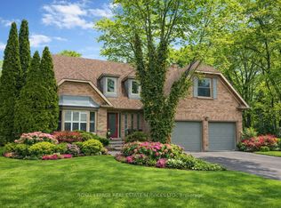 1100 Oakery Woods Pl, Oakville, ON L6M 2C1
