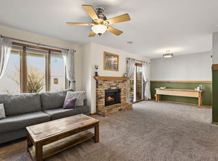 928 Hemlock Dr, Verona, WI 53593
