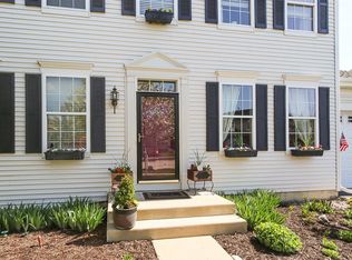 394 Oakmont Dr, Cary, IL 60013