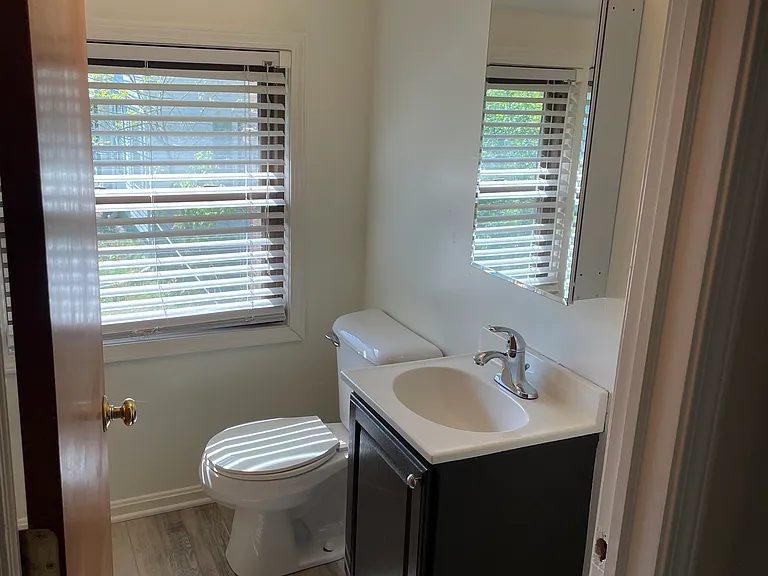 112 S Scott St #114 — Photo 12