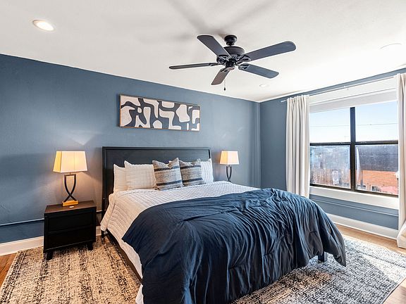 4th image of 116 W 3rd St Suite 201